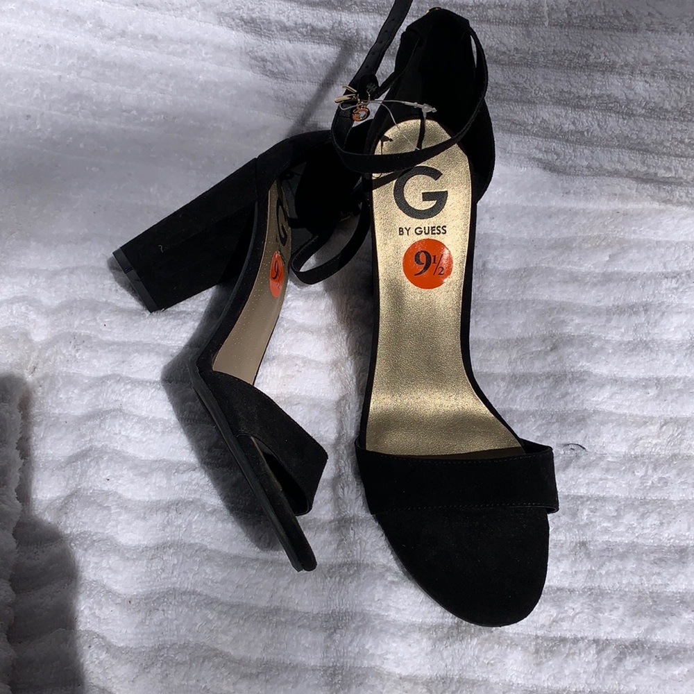 NWT Guess black suede ankle strap sandals